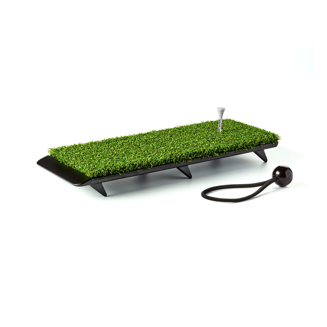 Spurk Golf Mat Short Pile with white tee and toggle