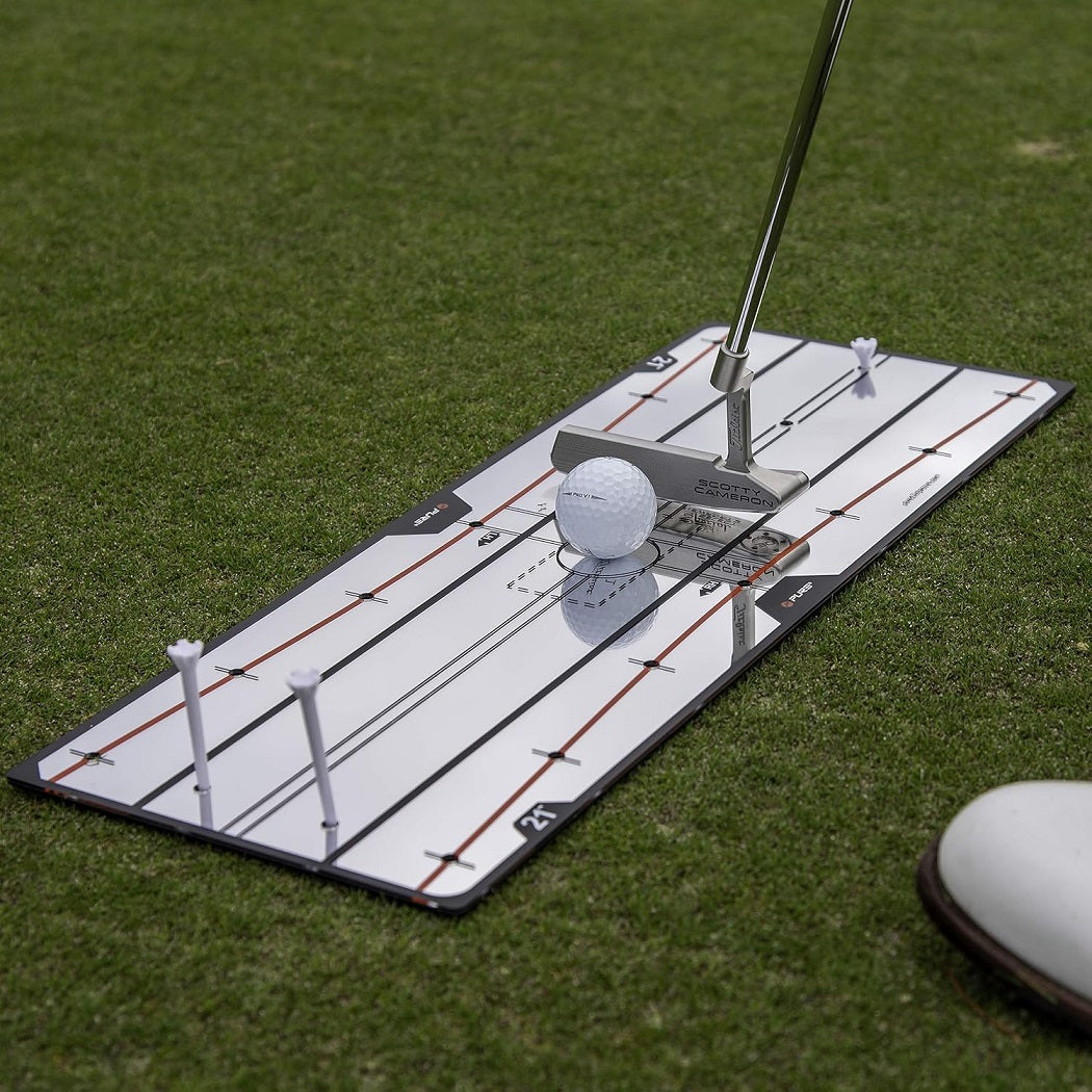 Pure2Improve Putting Mirror (21 inch) - lifestyle image