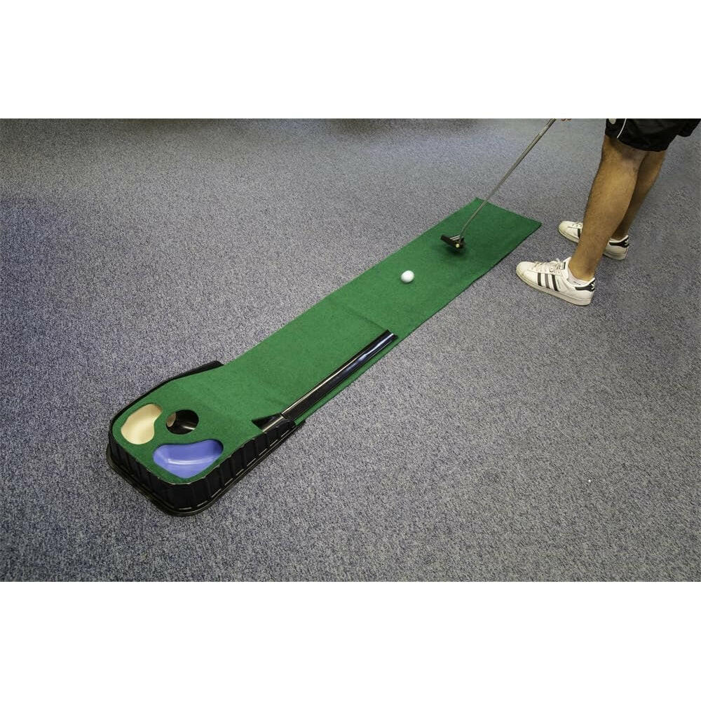 Longridge Putt N Hazard Practice Mat - lifestyle image